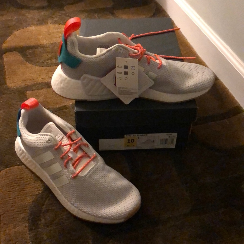 NWT Men’s Sz 10 Adidas NMDs